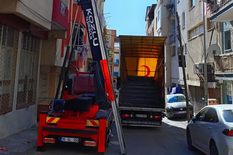 İzmir İçinde Evden Eve Nakliyat Hizmetleriyle Taşınmak Kolay Mı?